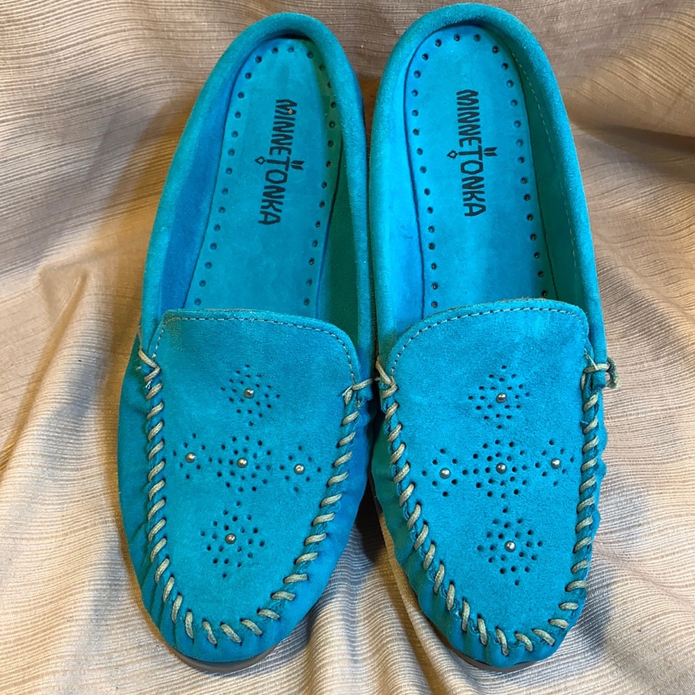 Minnetonka NWOT leather/suede slide in loafers
